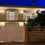 Ferienhaus Villa Ines Pool, Bbq, Homeoffice