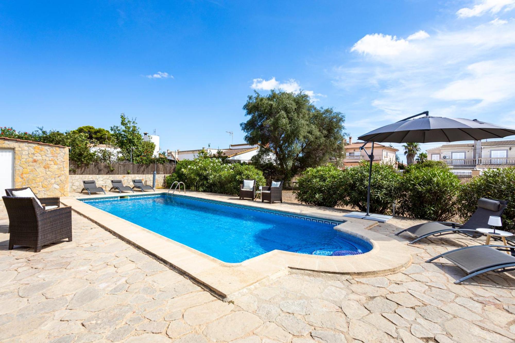 Ferienhaus Ines Pool, Bbq, Homeoffice *