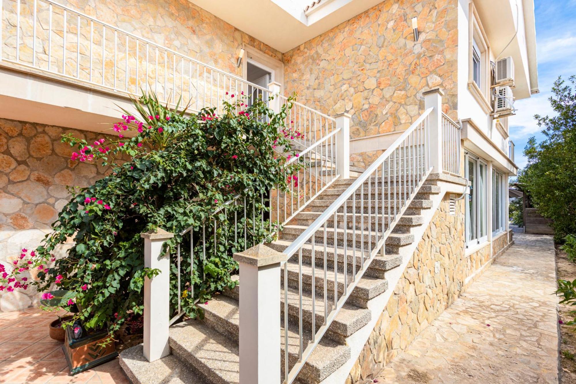 Ines Pool, Bbq, Homeoffice * Llucmajor (Mallorca)